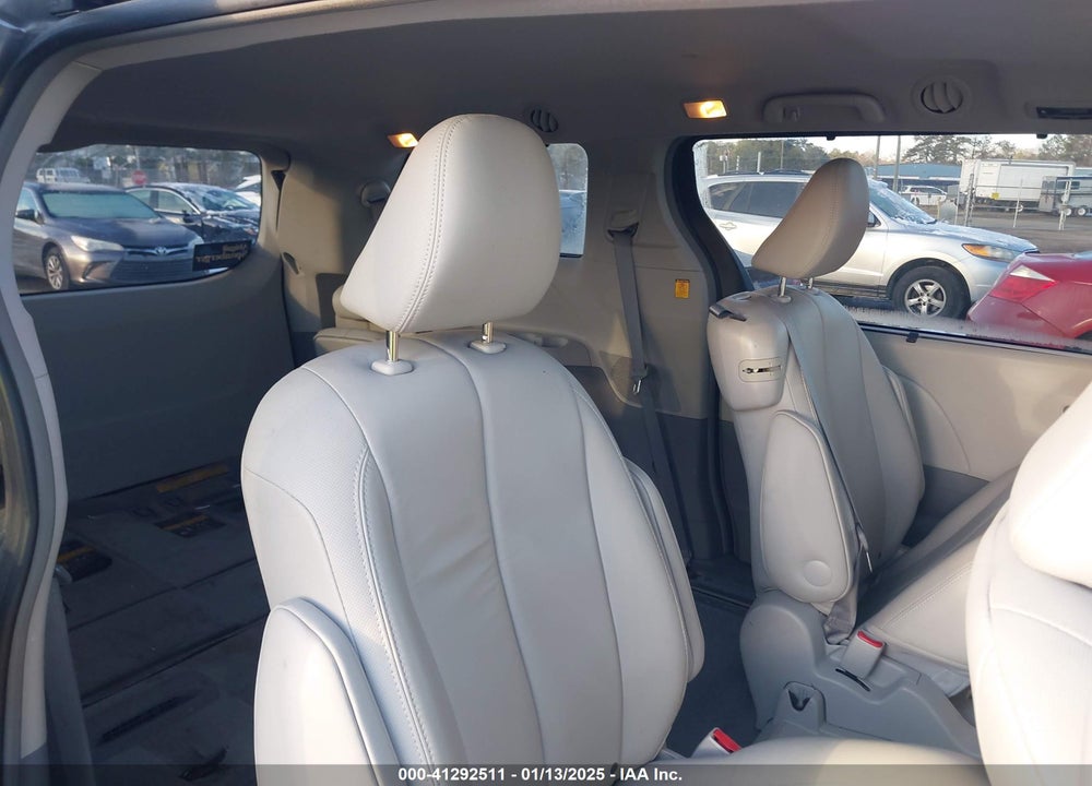 2012 TOYOTA SIENNA XLE LIMITED VIN: 5TDYK3DC8CS264443