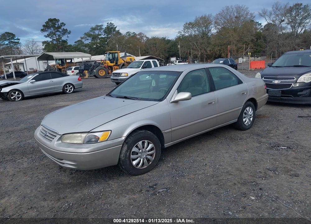 1998 TOYOTA CAMRY LE VIN: 4T1BG22K1WU348577