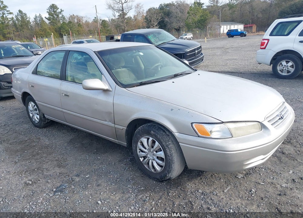 1998 TOYOTA CAMRY LE VIN: 4T1BG22K1WU348577