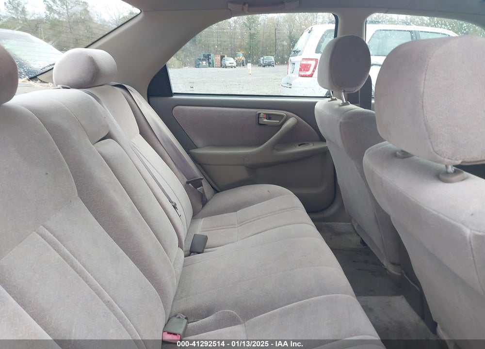 1998 TOYOTA CAMRY LE VIN: 4T1BG22K1WU348577