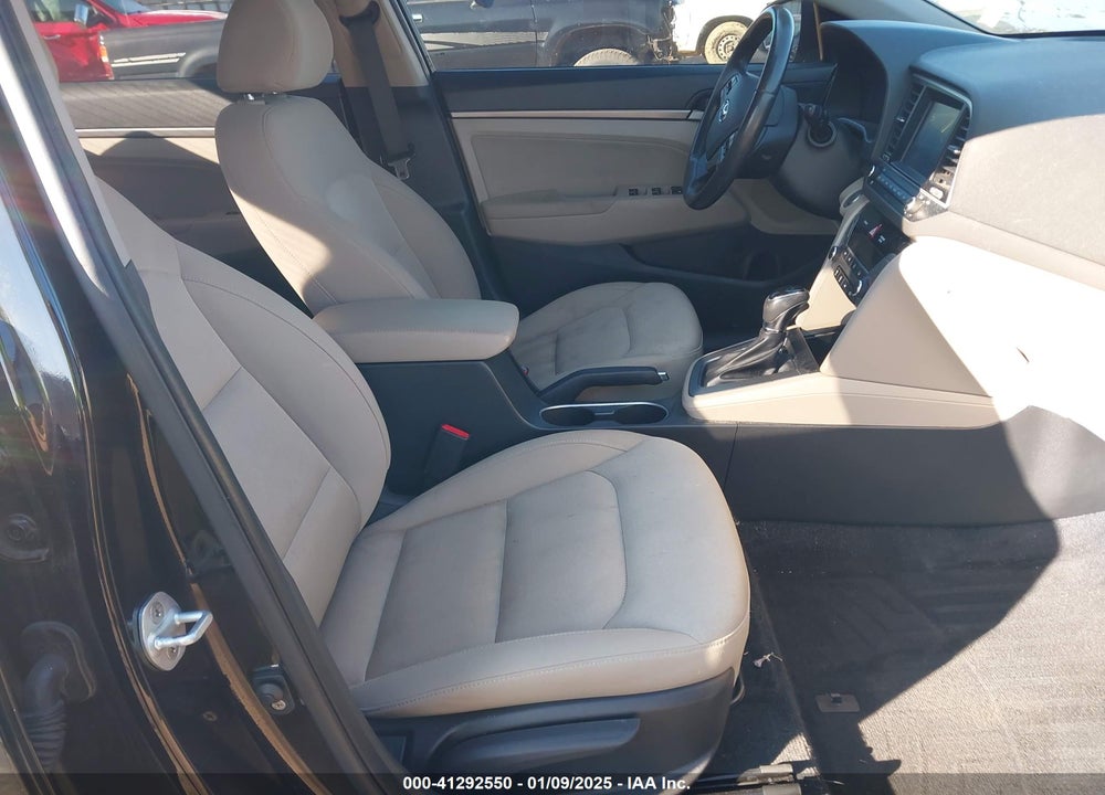 2017 HYUNDAI ELANTRA VALUE EDITION VIN: KMHD84LF5HU272433