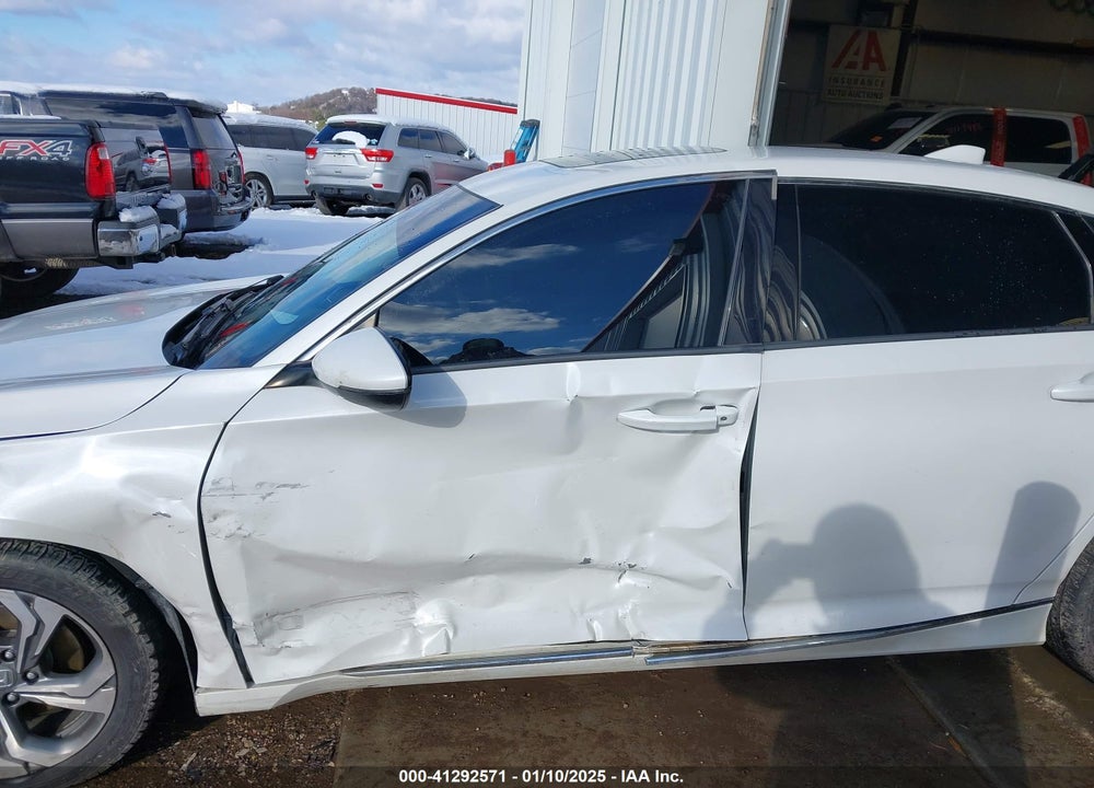 2020 HONDA ACCORD VIN: 1HGCV1F59LA059037