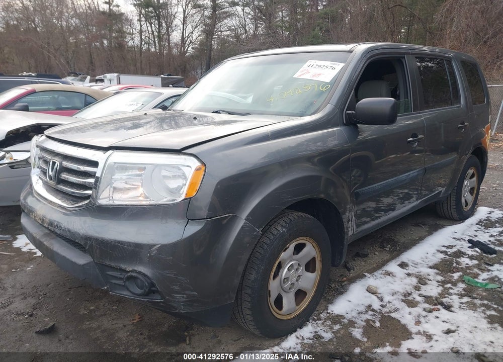 2012 HONDA PILOT LX VIN: 5FNYF4H22CB056834