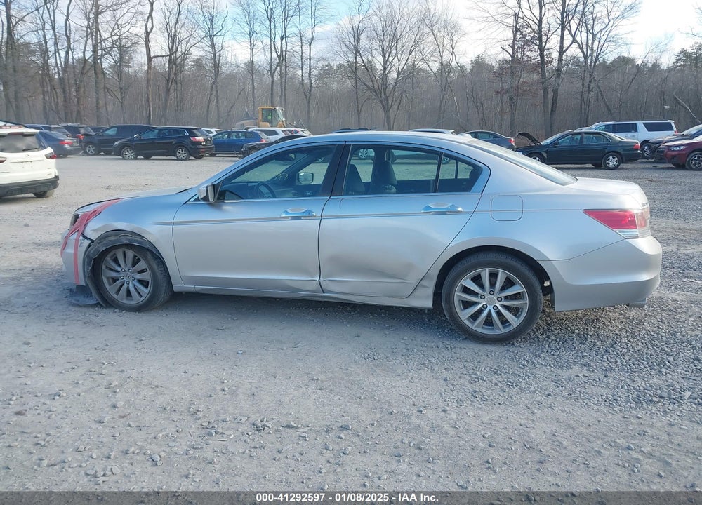 2011 HONDA ACCORD VIN: 1HGCP3F8XBA028748