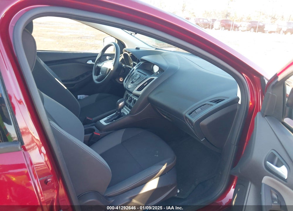 2014 FORD FOCUS VIN: 1FADP3K26EL173465