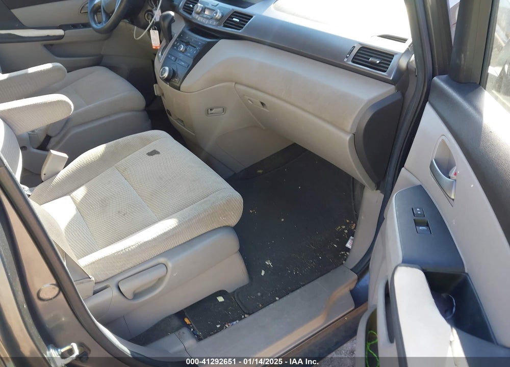2012 HONDA ODYSSEY LX VIN: 5FNRL5H26CB056516
