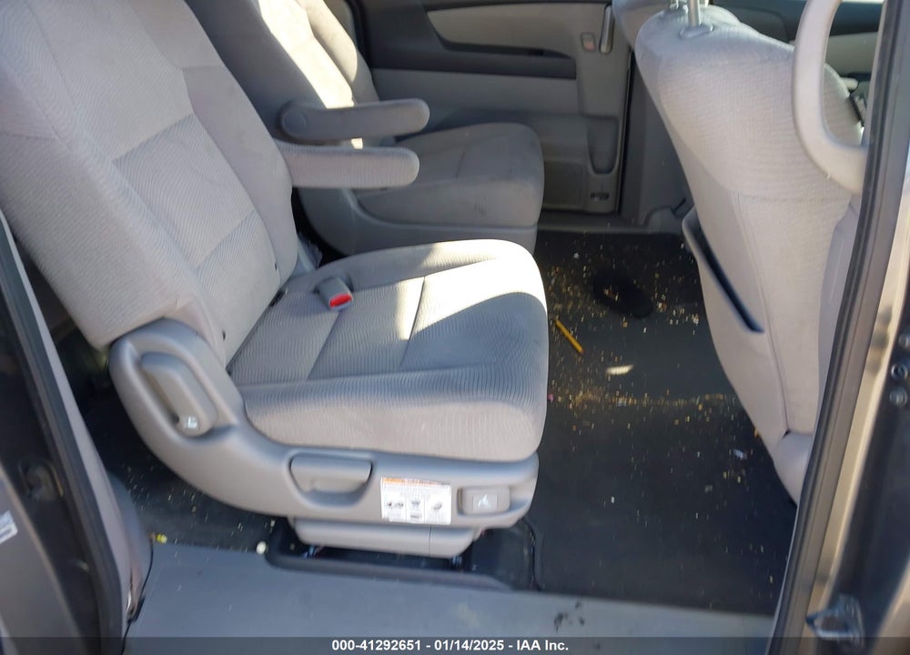 2012 HONDA ODYSSEY LX VIN: 5FNRL5H26CB056516