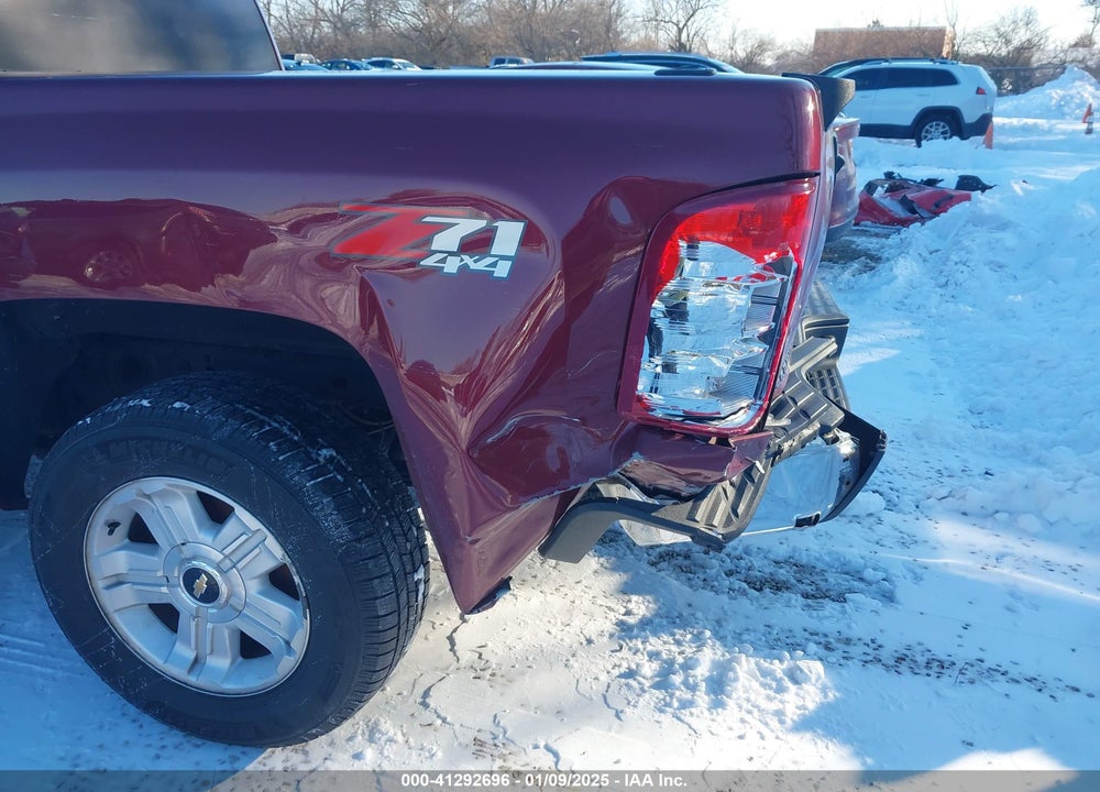 2013 CHEVROLET SILVERADO 1500 LT VIN: 3GCPKSE75DG170317