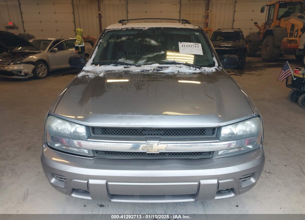 2005 CHEVROLET TRAILBLAZER LS VIN: 1GNDT13S152363261