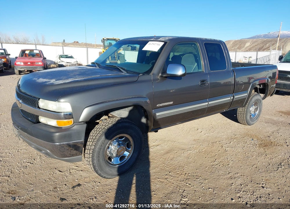 2002 CHEVROLET SILVERADO 2500HD LS VIN: 1GCHC29U82E264200
