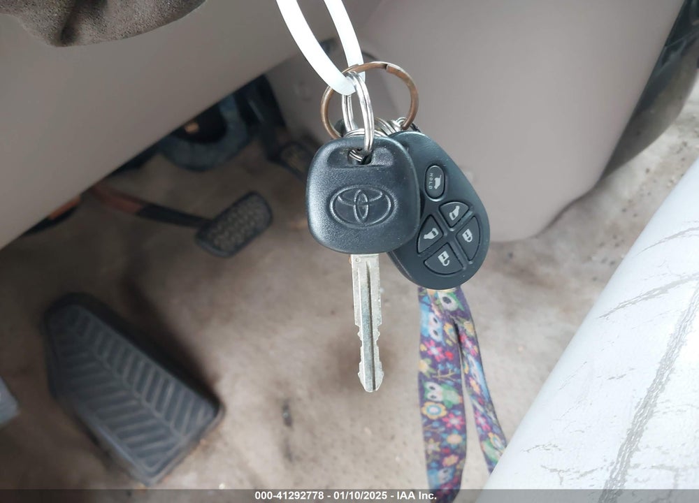2009 TOYOTA SIENNA LIMITED VIN: 5TDBK22C39S022994