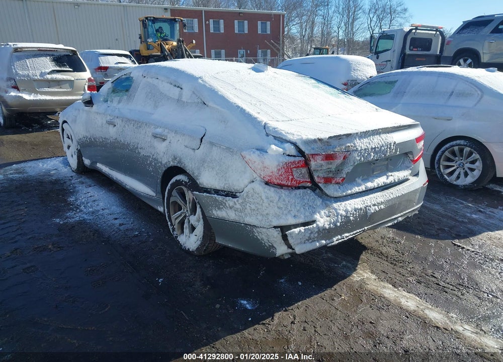 2018 HONDA ACCORD VIN: 1HGCV1F58JA217042