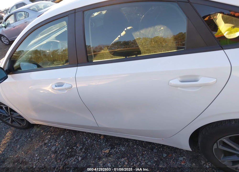 2022 KIA FORTE VIN: 3KPF24AD1NE443270