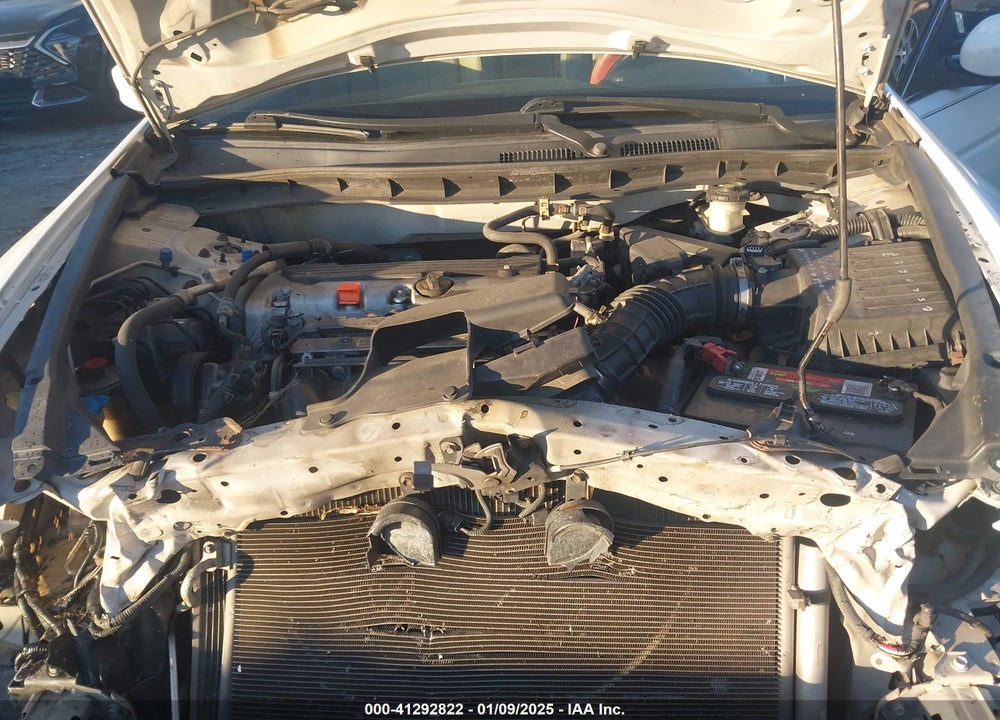 2011 HONDA ACCORD 2.4 SE VIN: 1HGCP2F68BA121101