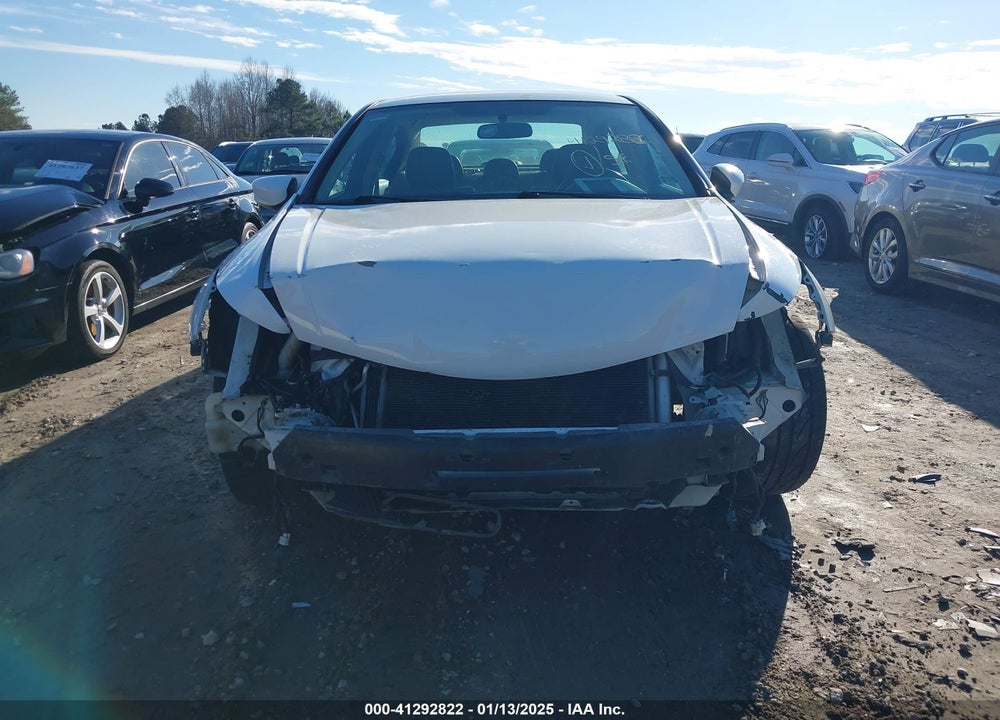 2011 HONDA ACCORD 2.4 SE VIN: 1HGCP2F68BA121101