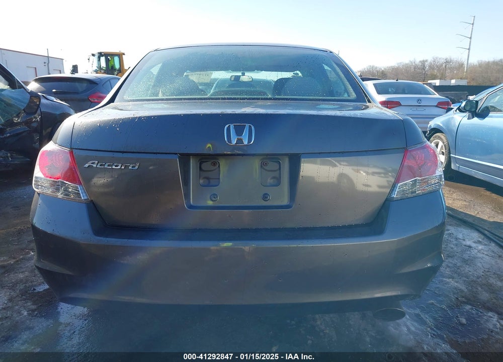 2008 HONDA ACCORD 2.4 LX-P VIN: 1HGCP26498A137749