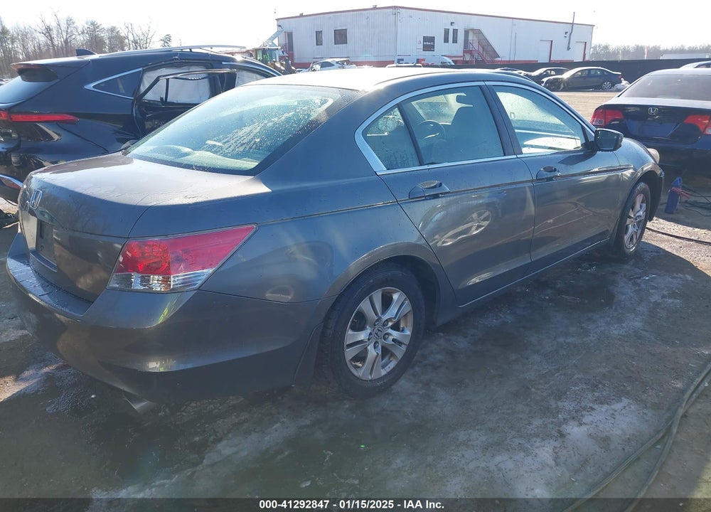 2008 HONDA ACCORD 2.4 LX-P VIN: 1HGCP26498A137749