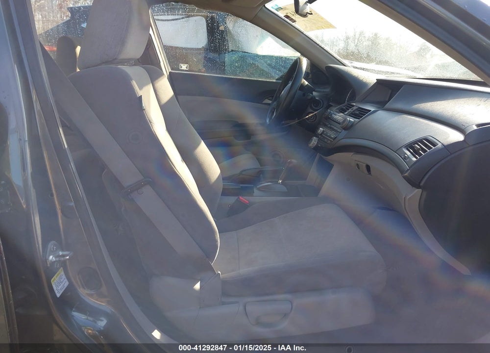 2008 HONDA ACCORD 2.4 LX-P VIN: 1HGCP26498A137749