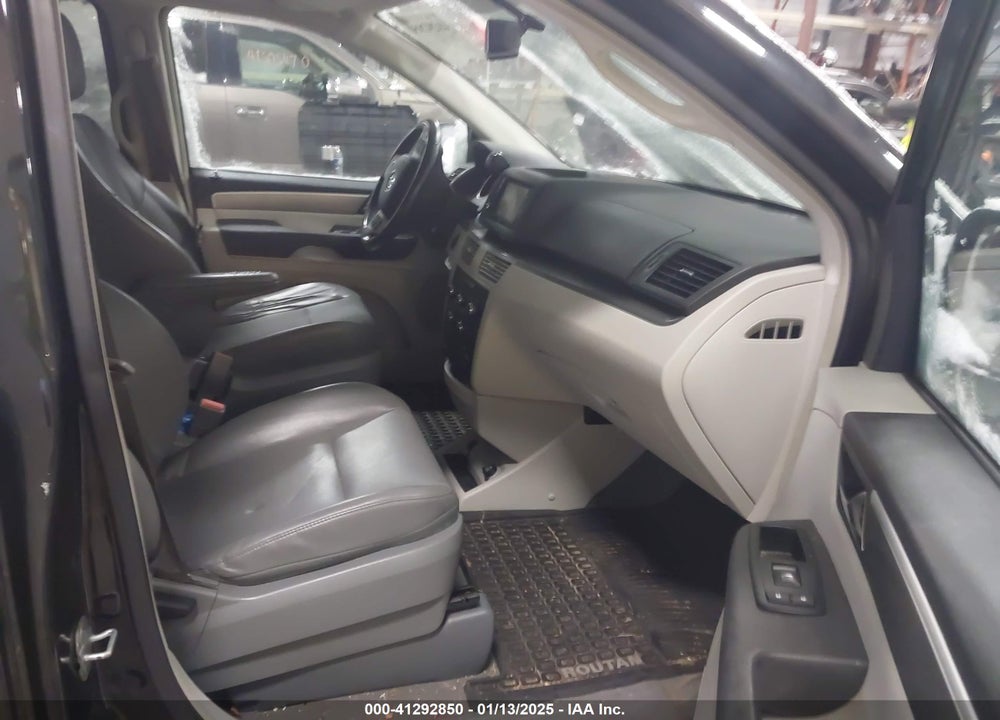 2012 VOLKSWAGEN ROUTAN SE VIN: 2C4RVABG1CR151934
