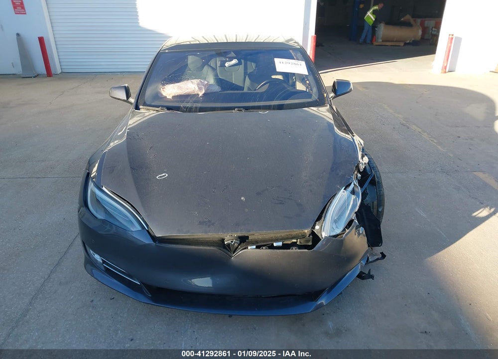 2016 TESLA MODEL S VIN: 5YJSA1E4XGF139295