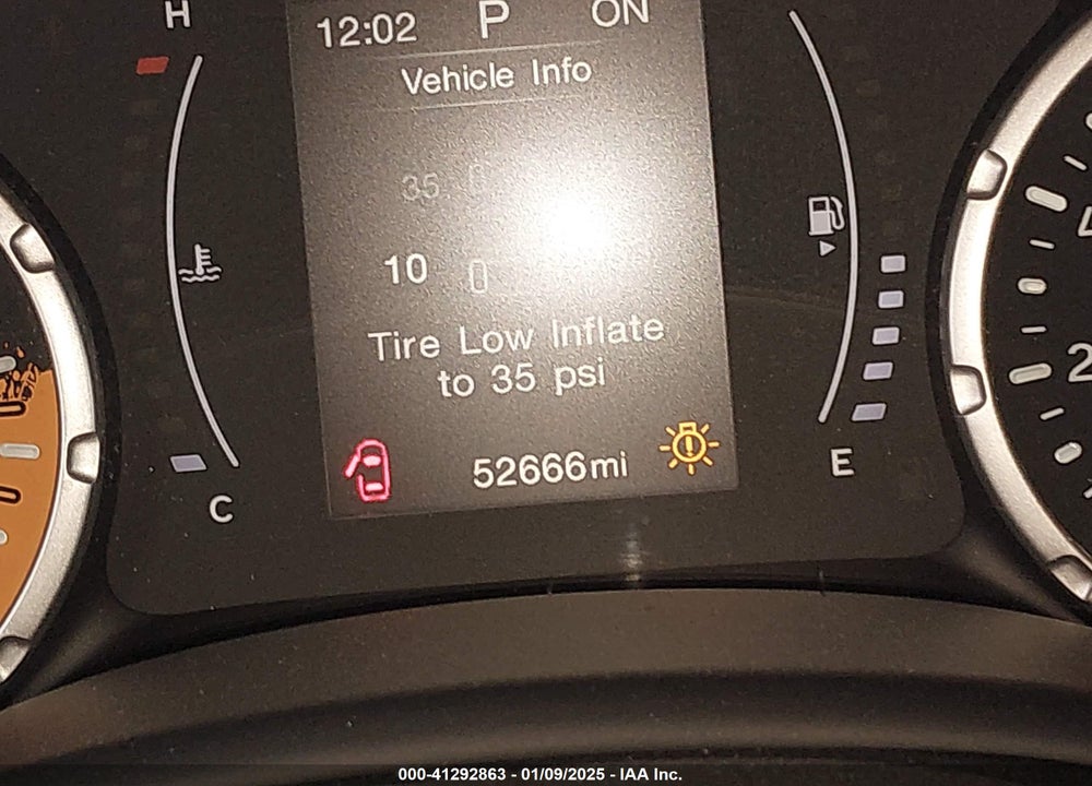 2018 JEEP RENEGADE LATITUDE 4X4 VIN: ZACCJBBB9JPJ32851