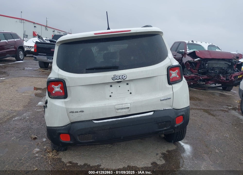 2018 JEEP RENEGADE LATITUDE 4X4 VIN: ZACCJBBB9JPJ32851