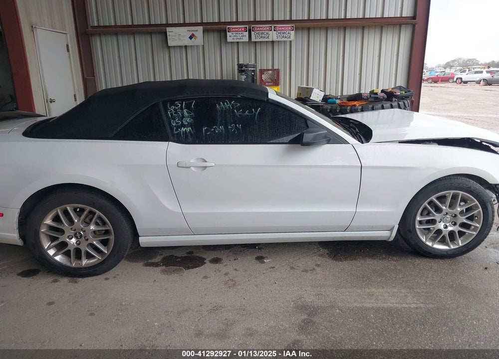 2014 FORD MUSTANG VIN: 1ZVBP8EM9E5220114