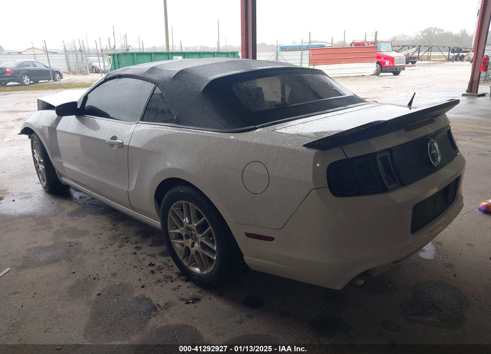 2014 FORD MUSTANG VIN: 1ZVBP8EM9E5220114