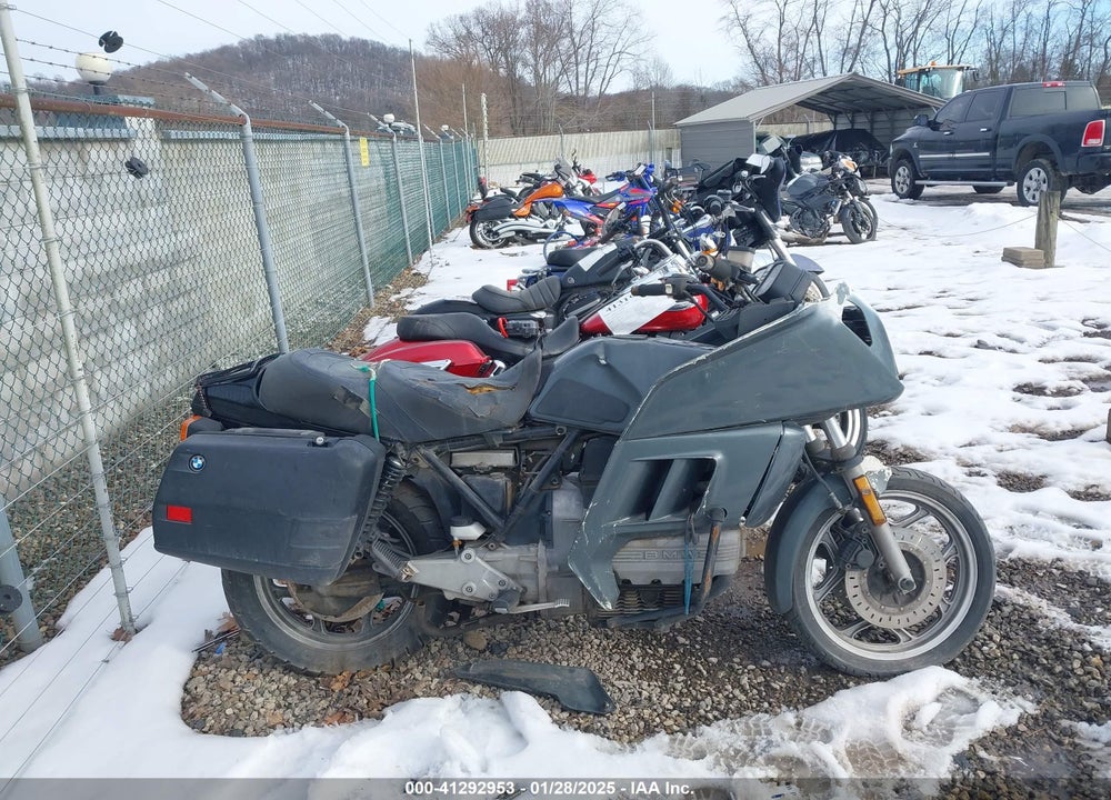 1985 BMW K100 RT VIN: WB1051408F0050636