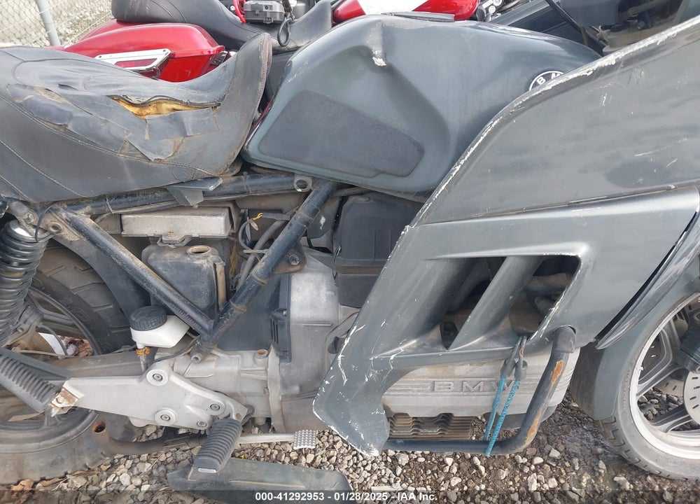 1985 BMW K100 RT VIN: WB1051408F0050636