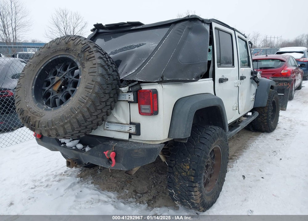 2015 JEEP WRANGLER UNLIMITED SPORT VIN: 1C4BJWDG7FL521109
