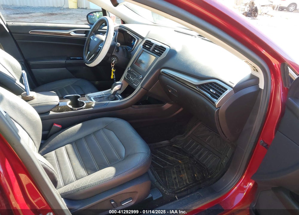 2016 FORD FUSION SE VIN: 3FA6P0HD2GR324130