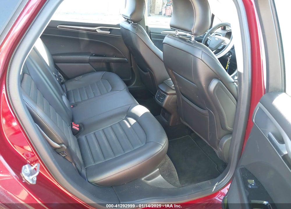 2016 FORD FUSION SE VIN: 3FA6P0HD2GR324130