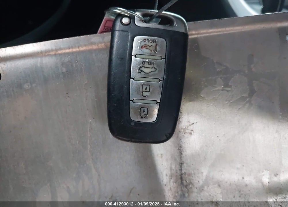 2014 HYUNDAI SONATA VIN: 5NPEC4AC8EH922720