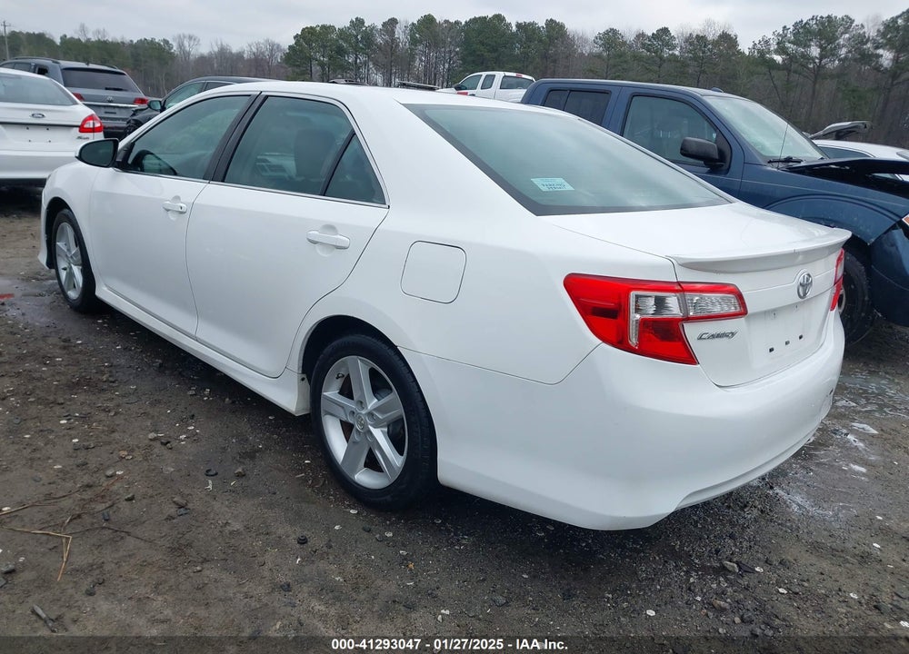 2013 TOYOTA CAMRY SE VIN: 4T1BF1FKXDU715111