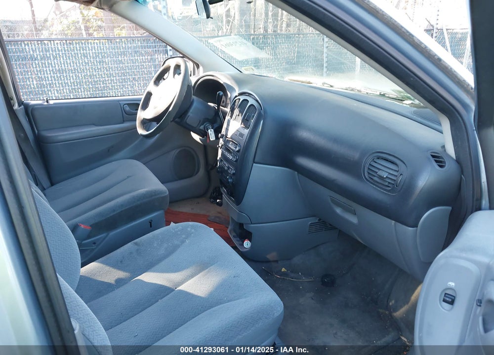 2005 DODGE CARAVAN SXT VIN: 1D4GP45R95B393763