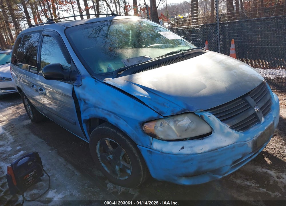 2005 DODGE CARAVAN SXT VIN: 1D4GP45R95B393763