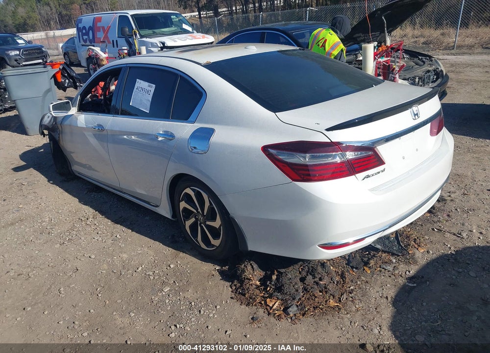 2017 HONDA ACCORD VIN: 1HGCR2F78HA233666