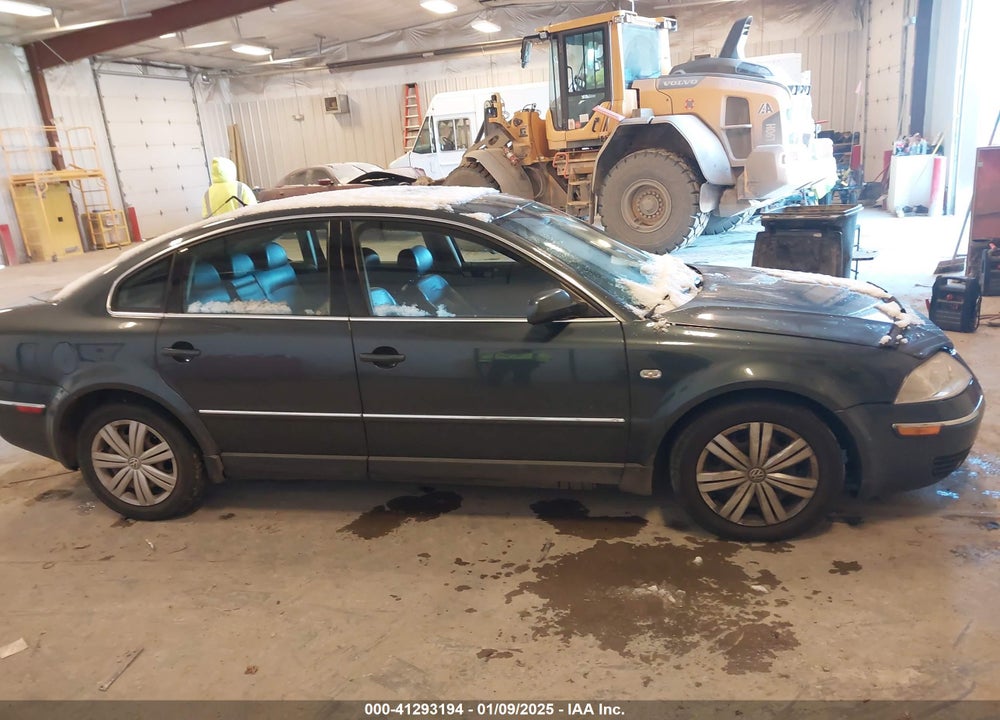 2003 VOLKSWAGEN PASSAT GLX VIN: WVWRH63B43P183964