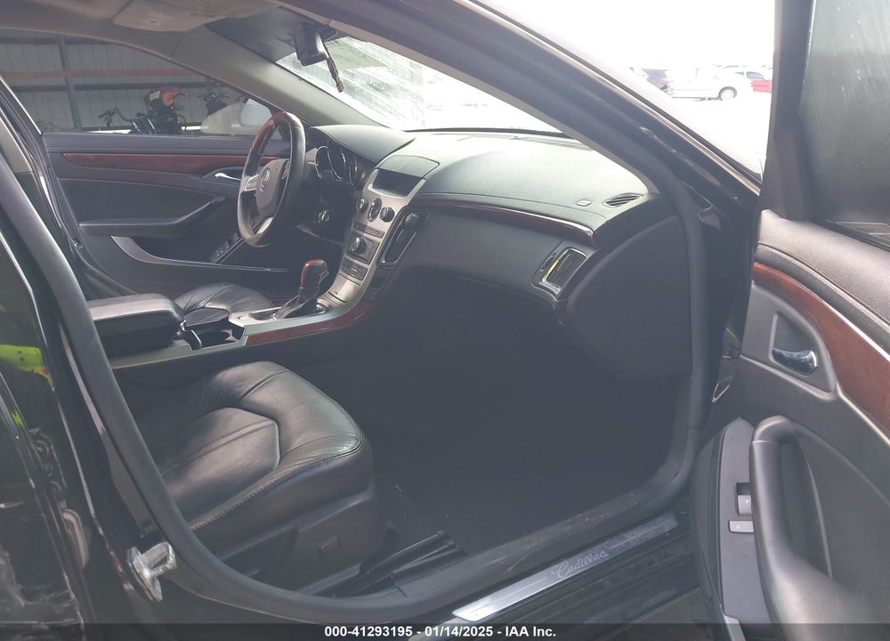 2009 CADILLAC CTS VIN: 1G6DH577590142600