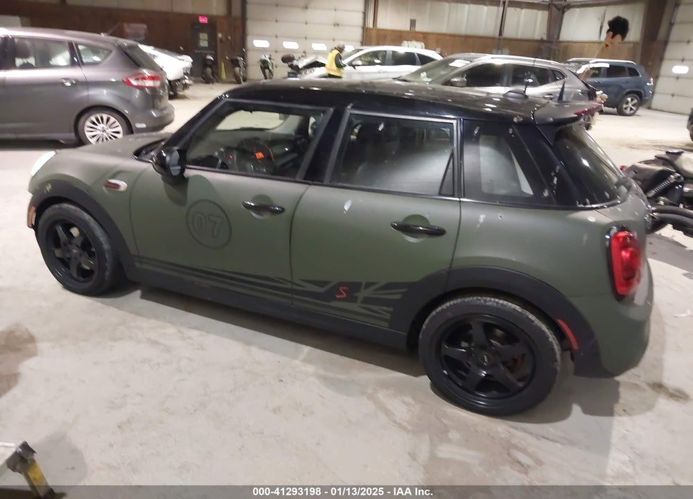 2015 MINI HARDTOP COOPER S VIN: WMWXU3C53F2B62469