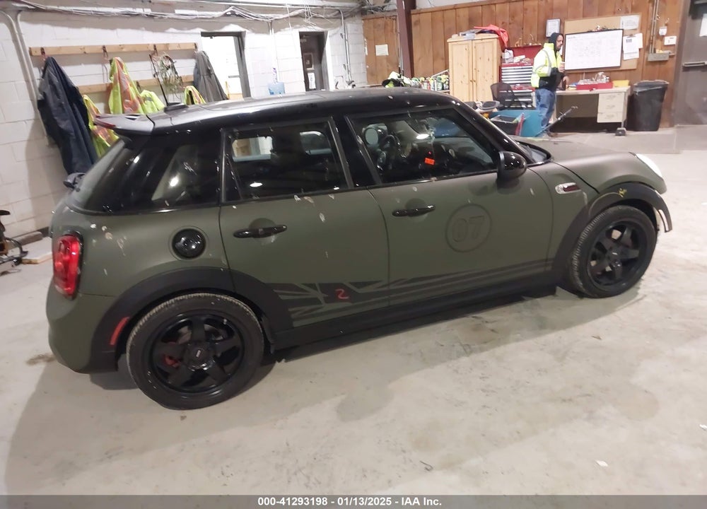 2015 MINI HARDTOP COOPER S VIN: WMWXU3C53F2B62469