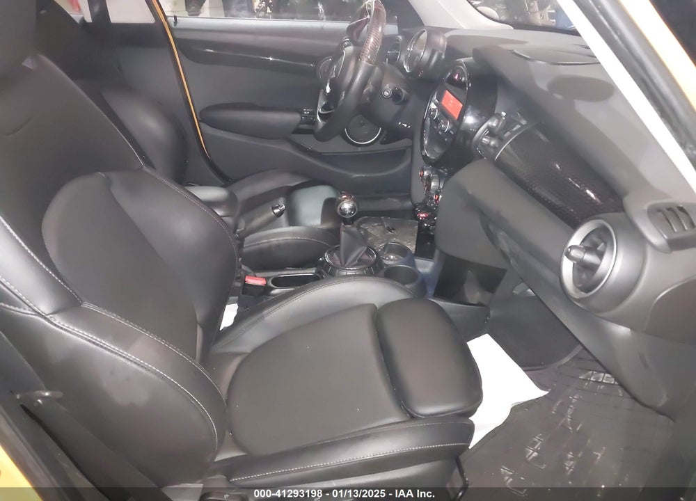 2015 MINI HARDTOP COOPER S VIN: WMWXU3C53F2B62469