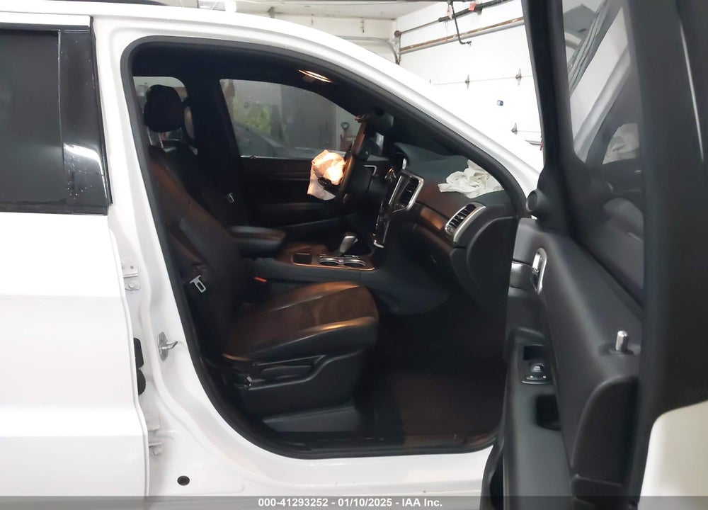 2017 JEEP GRAND CHEROKEE ALTITUDE 4X4 VIN: 1C4RJFAG3HC938538