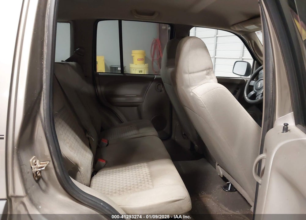 2007 JEEP LIBERTY SPORT VIN: 1J4GK48K17W543784