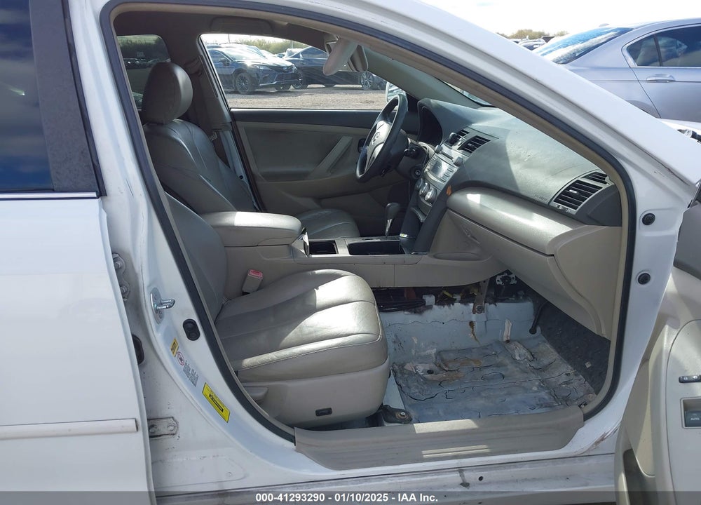 2010 TOYOTA CAMRY LE VIN: 4T4BF3EK8AR011861