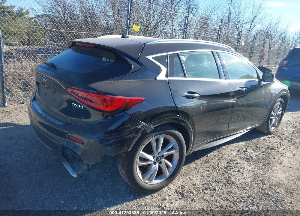 2019 INFINITI QX30 LUXE VIN: SJKCH5CP2KA009403