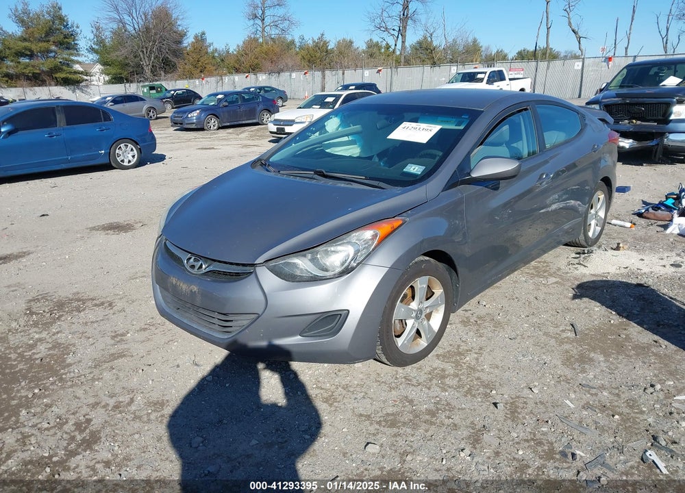 2013 HYUNDAI ELANTRA VIN: 5NPDH4AE7DH377297