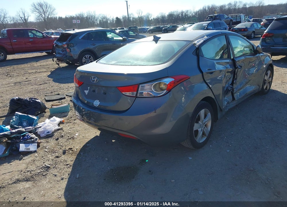 2013 HYUNDAI ELANTRA VIN: 5NPDH4AE7DH377297