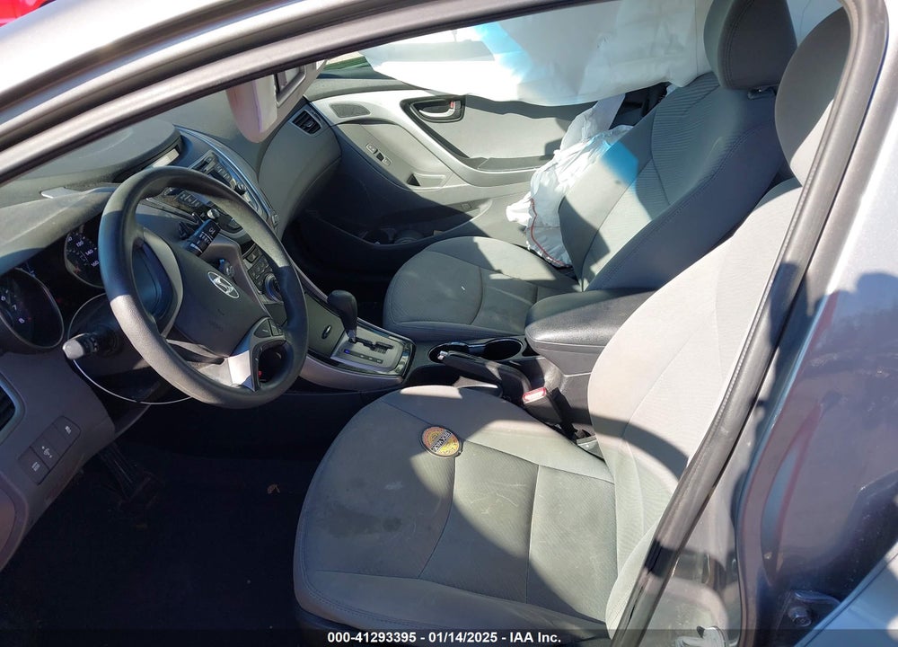 2013 HYUNDAI ELANTRA VIN: 5NPDH4AE7DH377297